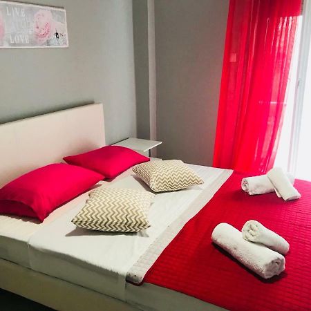 Merilyn Central Apartment Афіни Екстер'єр фото
