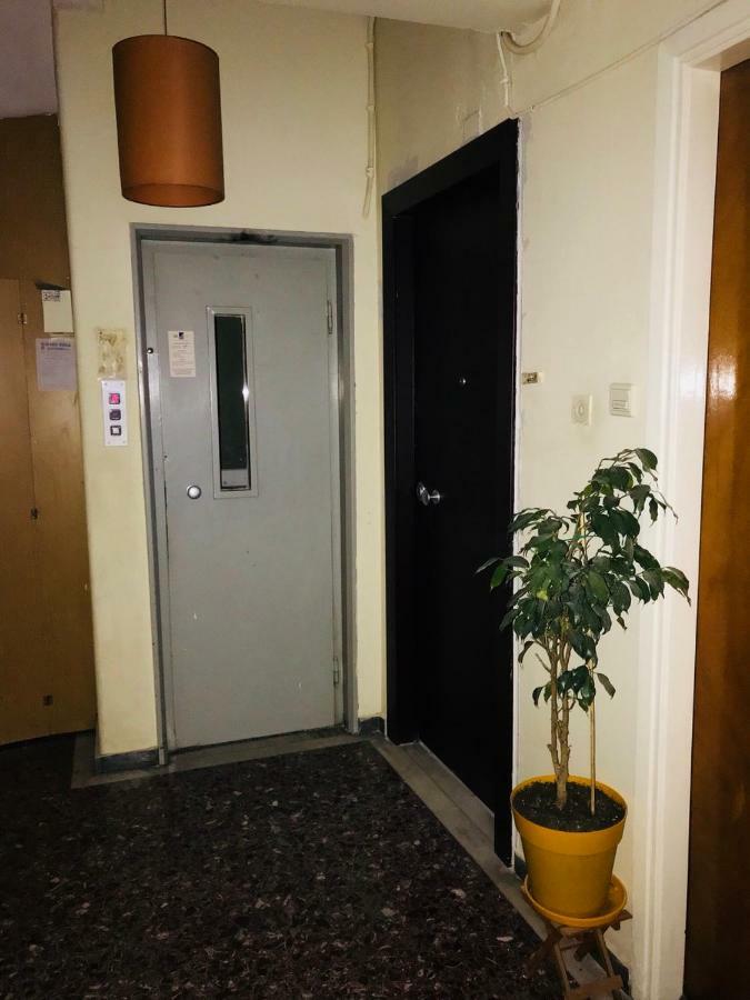 Merilyn Central Apartment Афіни Екстер'єр фото