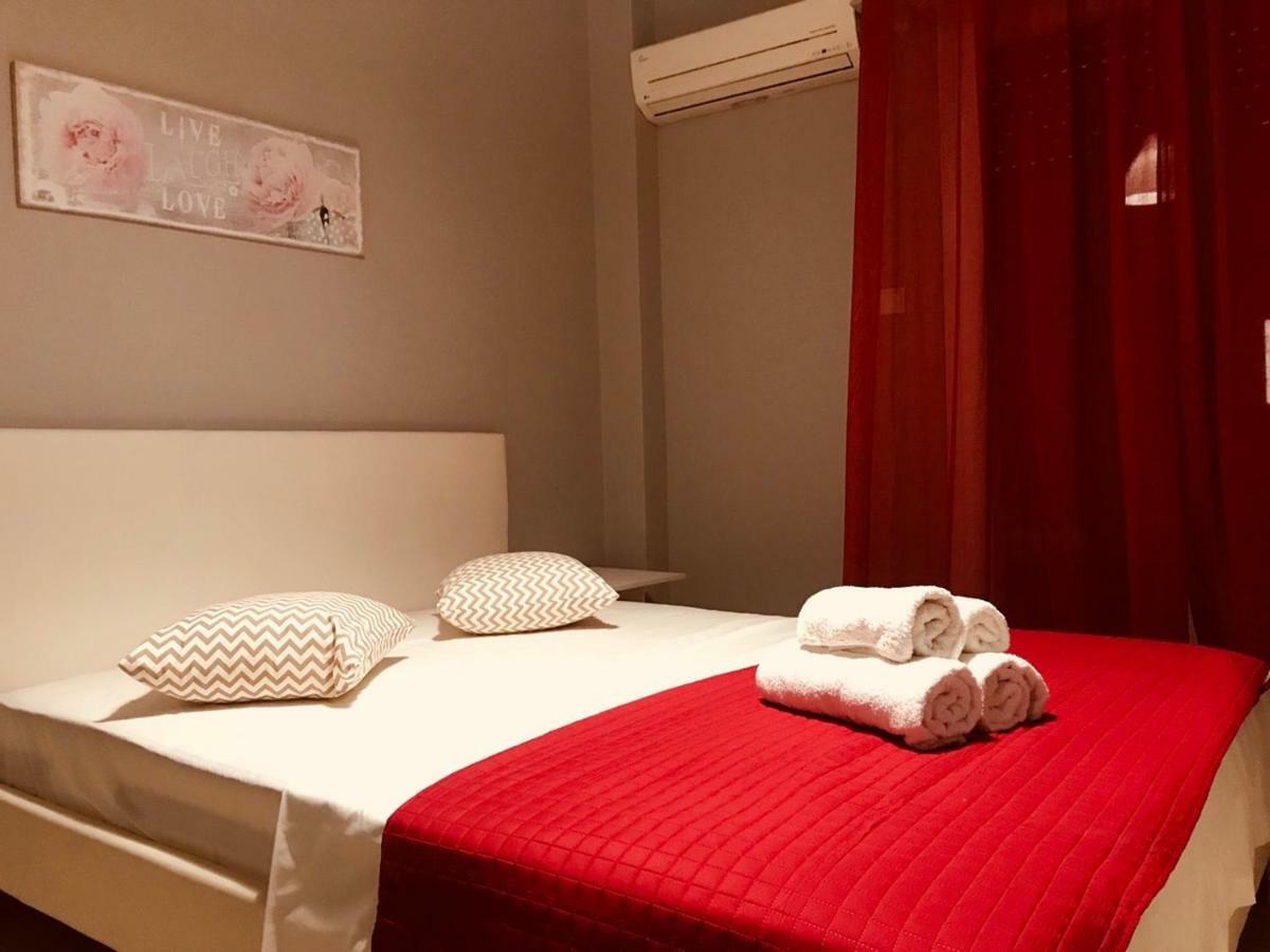 Merilyn Central Apartment Афіни Екстер'єр фото